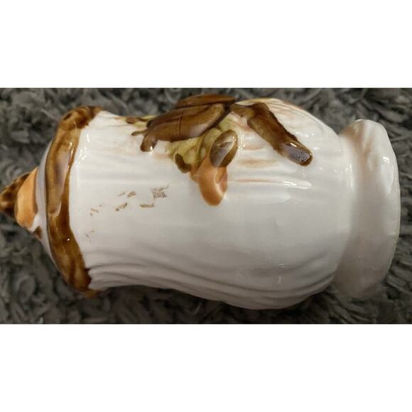 Nevco Small Cream and Brown Creamer, Sugar Bowl, Salt & Pepper Vtg Shaker Set - Picture 7 of 8